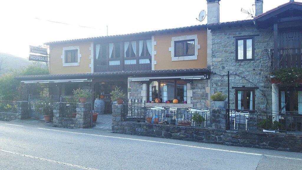 Hostal Casa Lucas Los Tojos Eksteriør bilde
